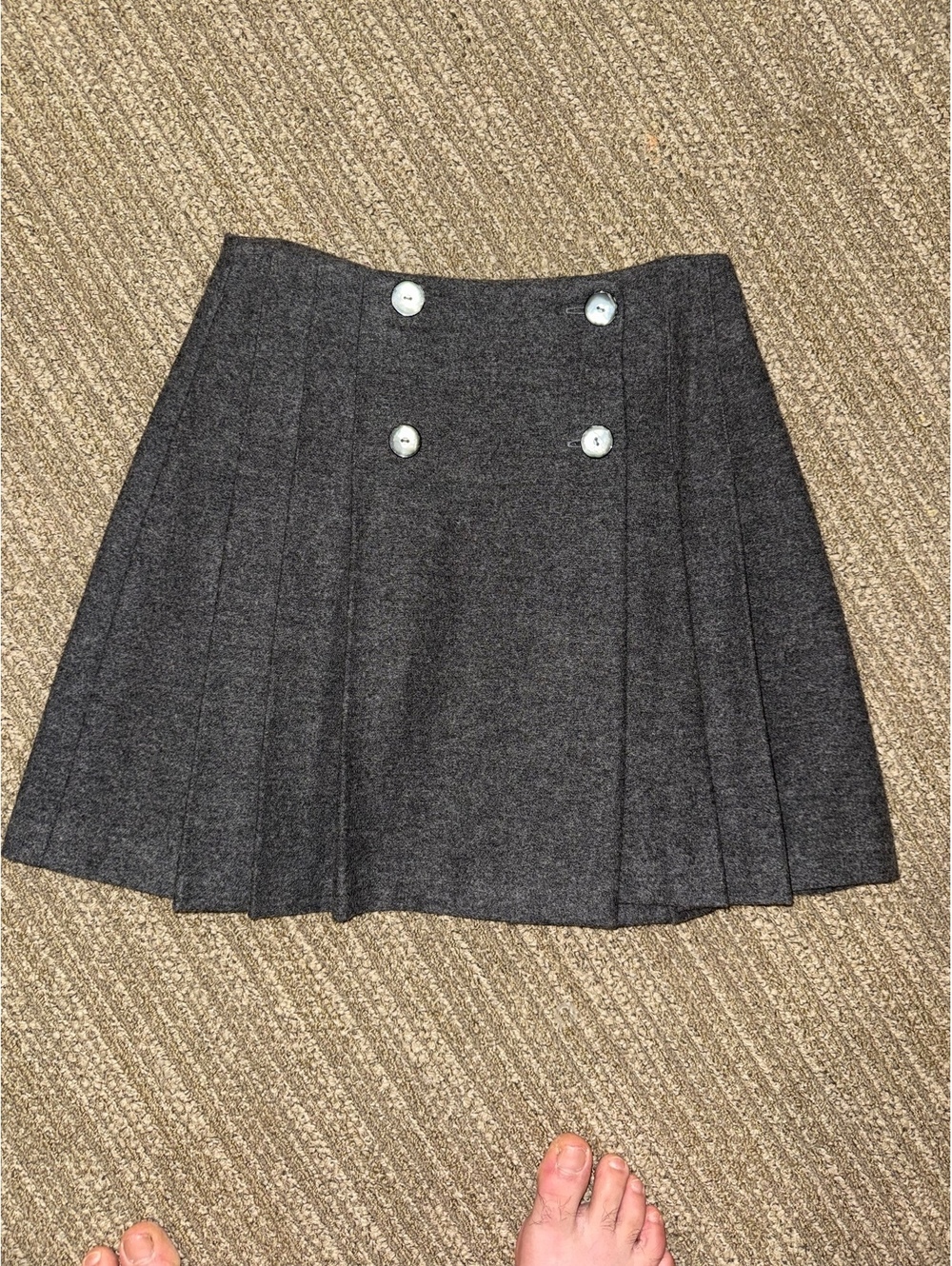 Women’s The Limited grey 100% wool pleated skirt with button details Size: 4